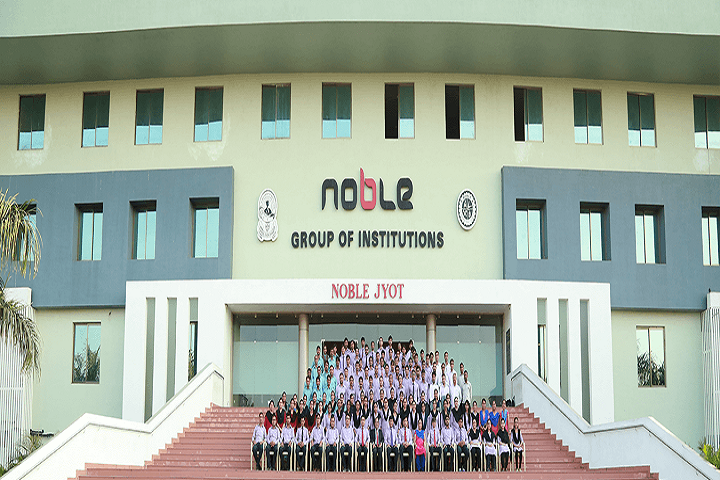 https://cache.careers360.mobi/media/colleges/social-media/media-gallery/25873/2019/10/3/Campus View of Noble Architecture College Junagadh_Campus-View.png